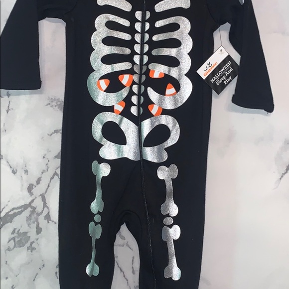 Halloween Onesies Sz 6-9M - Picture 10 of 15